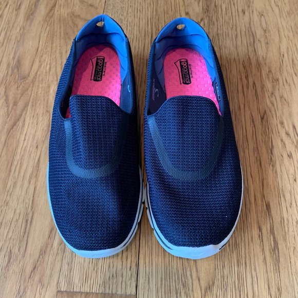 Skechers GoWalk 3 with Goga Mat Technology Navy Blue Walking Shoes - Size 11 - Picture 2 of 5